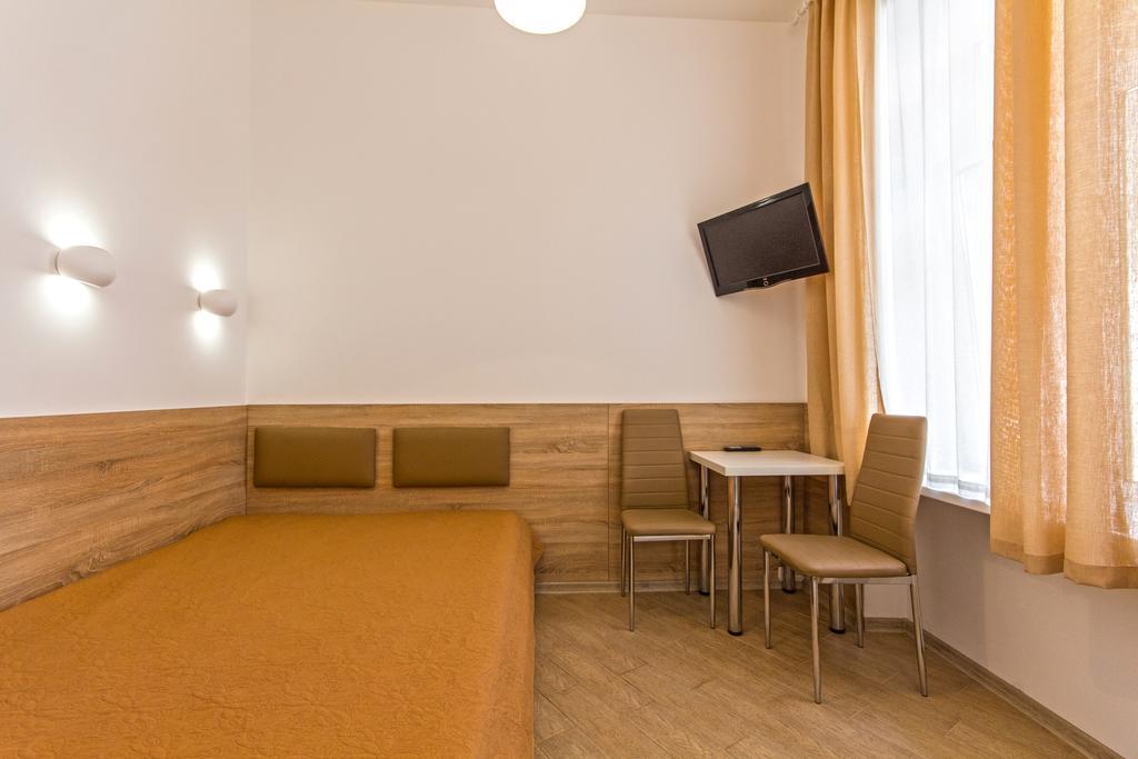 Mini Smart Apartments On Shpytalna 13- Economy Apartment 리비프 외부 사진